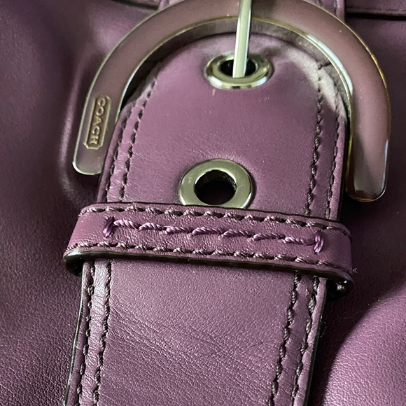 Coach Mauve Leather Shoulder Bag with Buckle Detail New - Picture 2 of 16